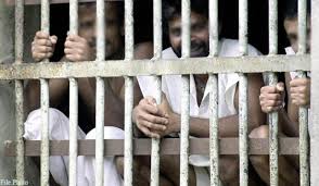 959 சிறைக் கைதிகள் விடுவிக்கப்பட்டனர்: சந்தன ஏக்கநாயக்க